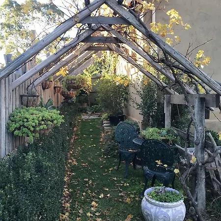 The Dairy Villa Castlemaine Exterior photo